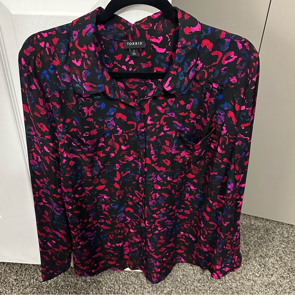 Torrid -  Size 2 (18/20) - Long Sleeve Button Up Shirt - Multicolored